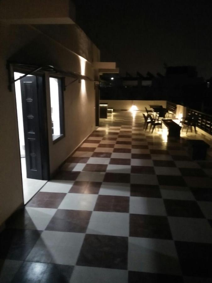 Metro Inn Pg Ґурґаон Екстер'єр фото